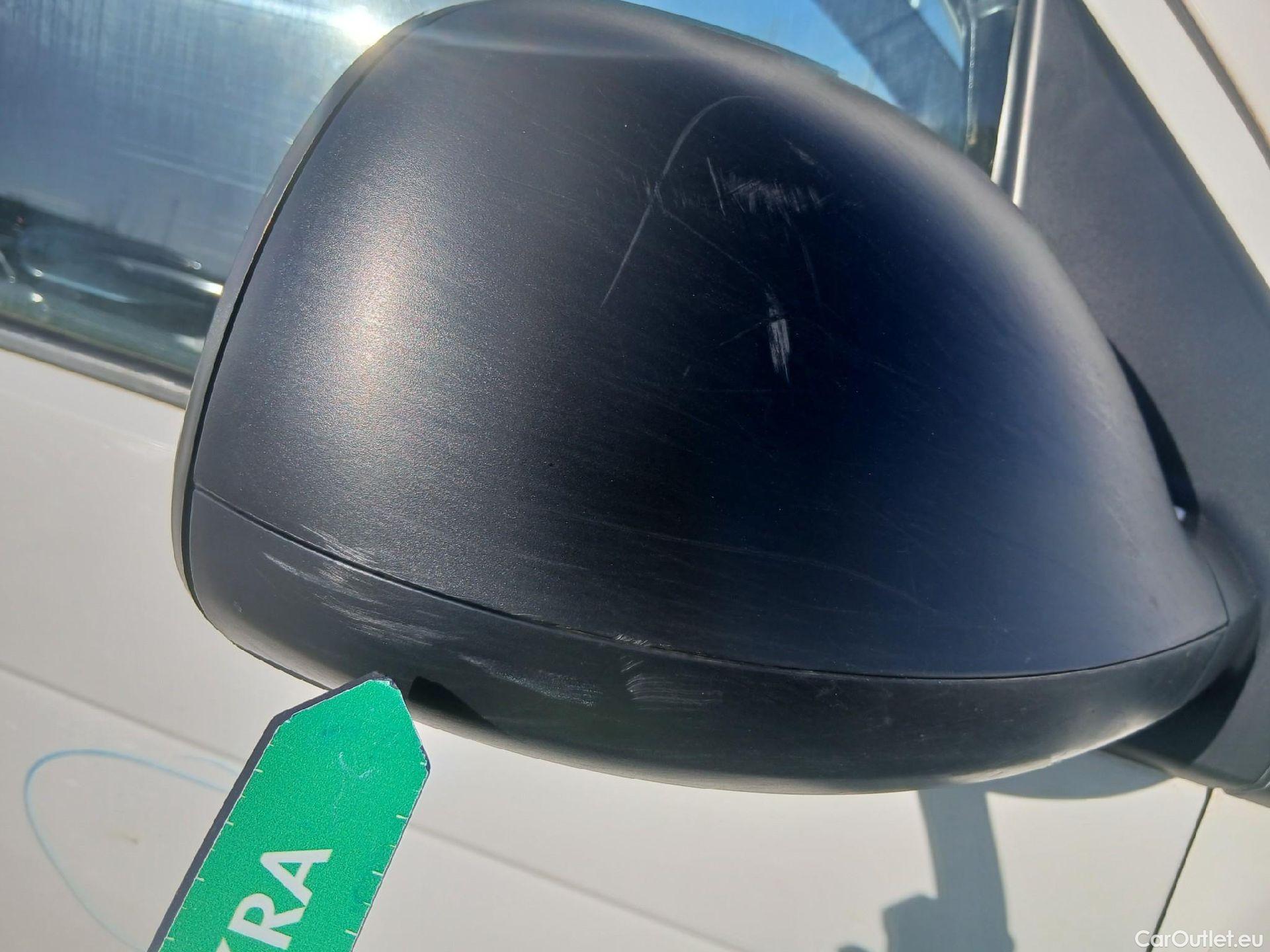  Volkswagen  Transporter VOLKSWAGEN  / 2015 / 4P / furgón Furgón Corto TN 2.0 TDI 110kW BMT 4Mot #36