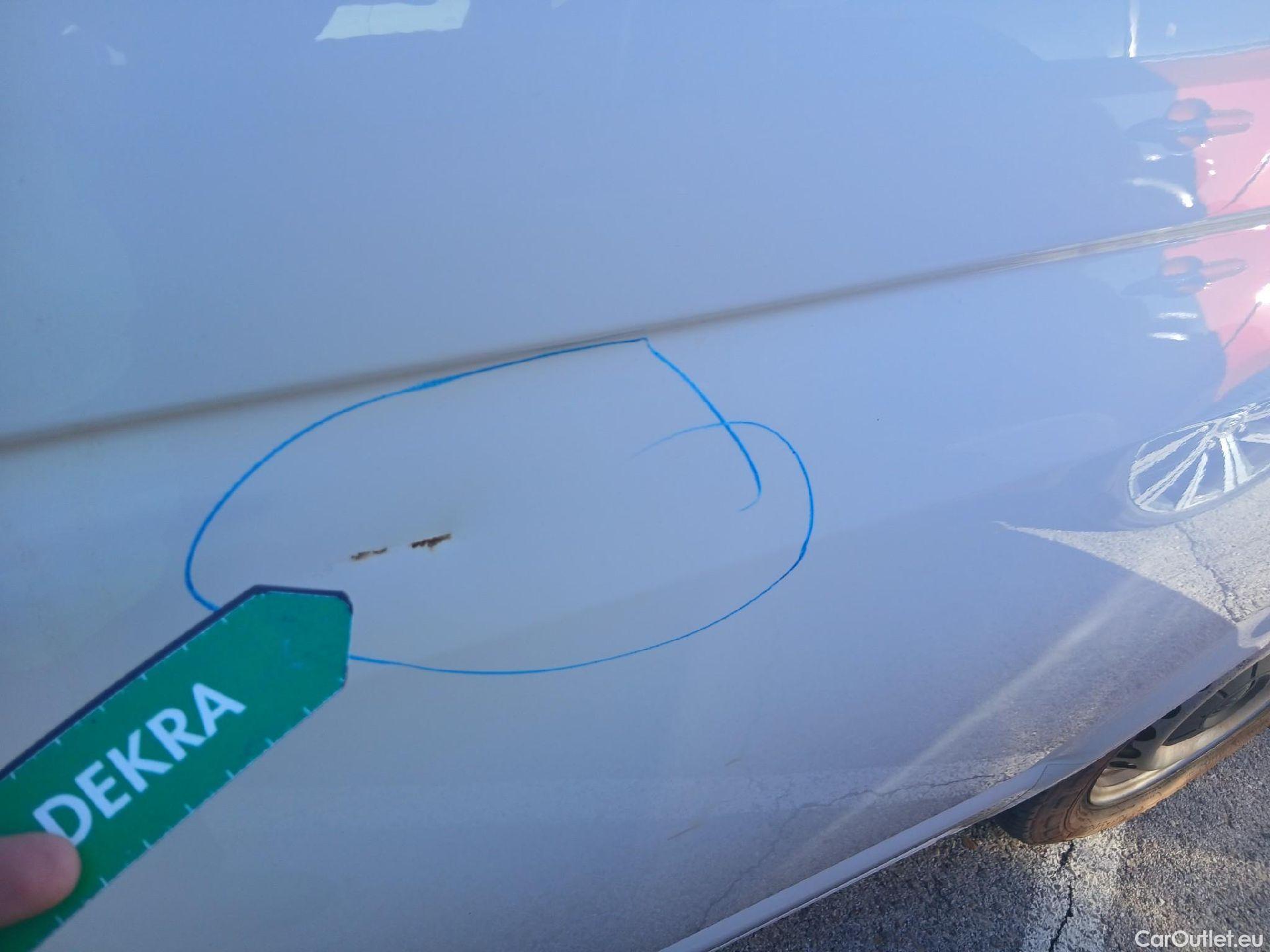  Volkswagen  Transporter VOLKSWAGEN  / 2015 / 4P / furgón Furgón Corto TN 2.0 TDI 110kW BMT 4Mot #29