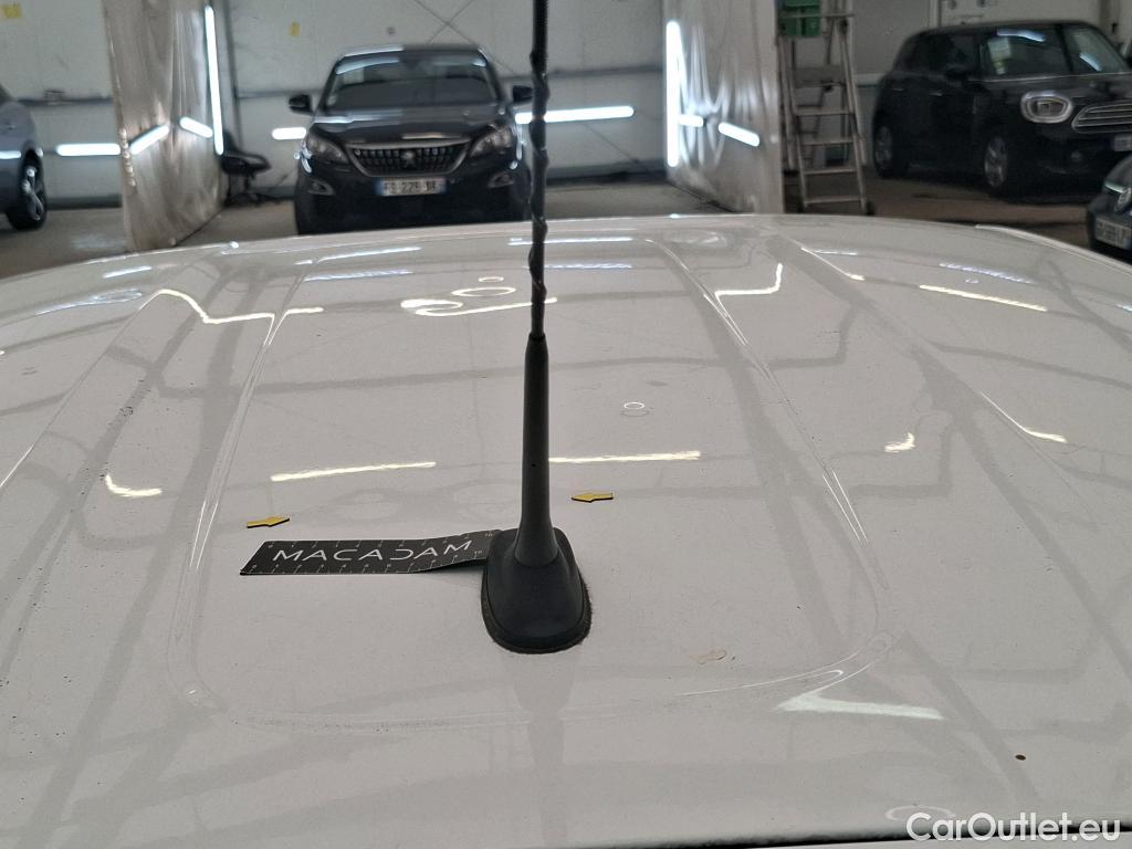  Citroen  C3  Société Feel 1.5 BlueHDI 100CV BVM6 E6dT #2