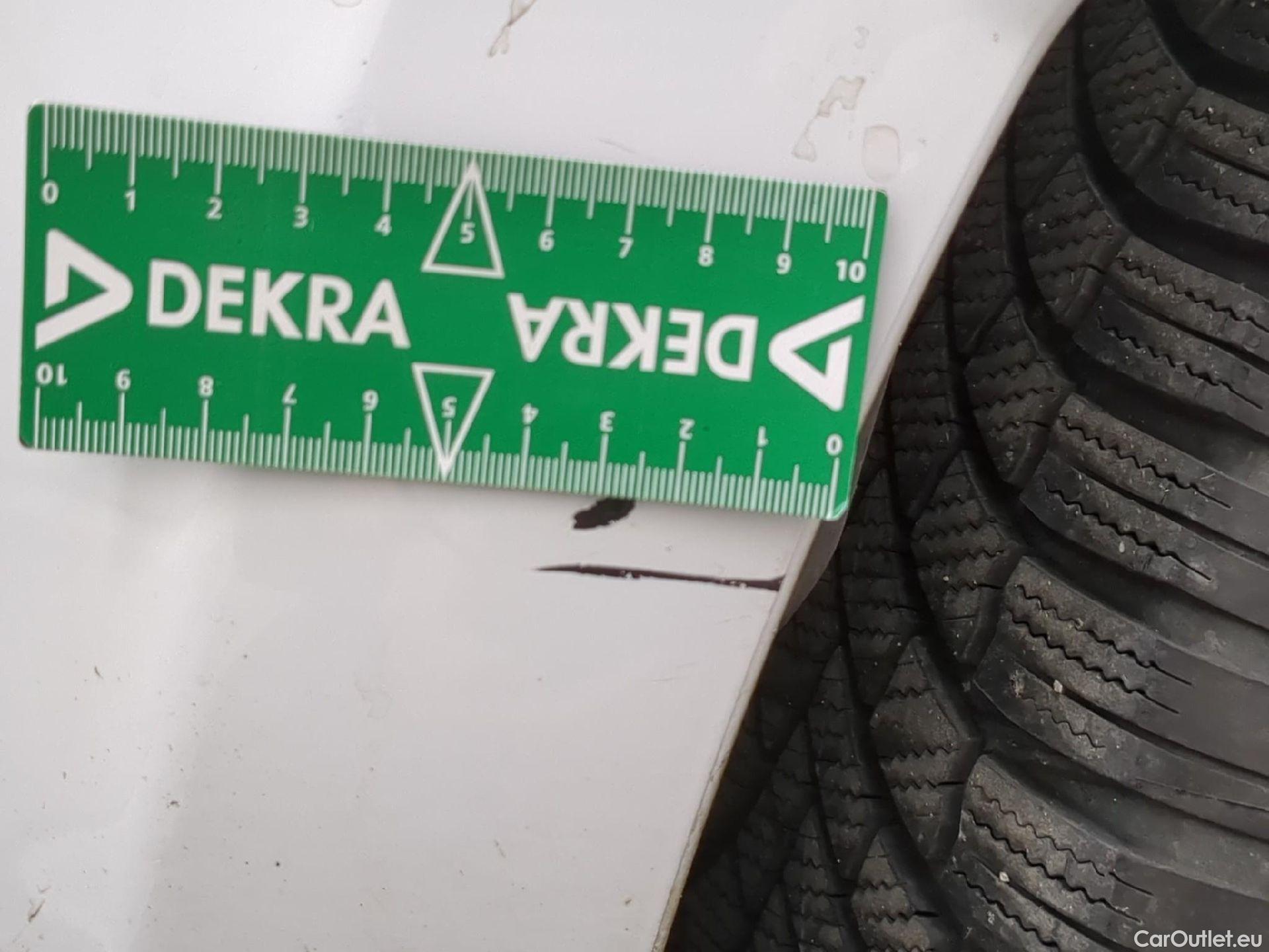  Renault  Clio RENAULT  Société VU 5p Berline Air Medianav dCi 75 - 18 #12