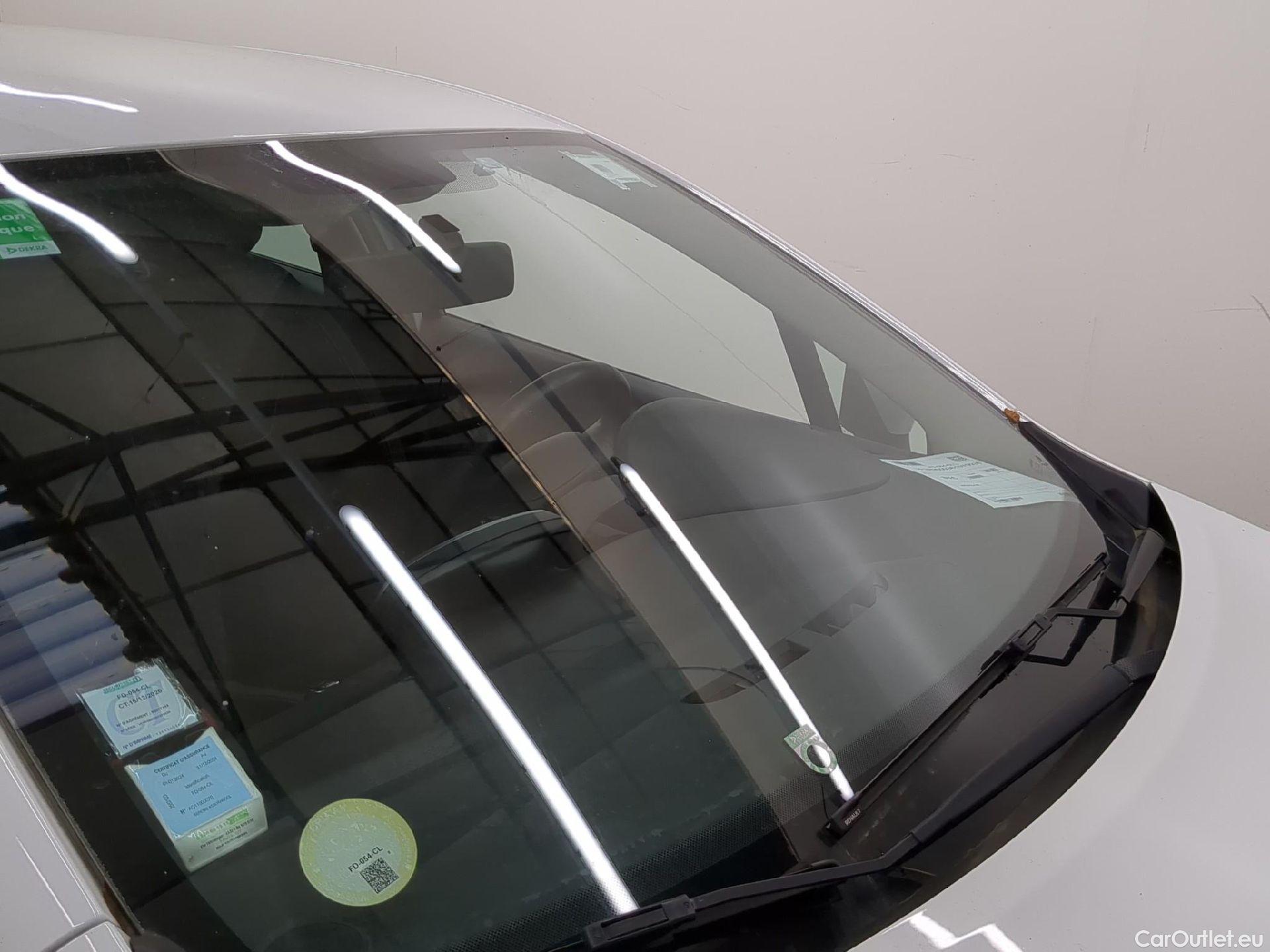  Renault  Clio RENAULT  Société VU 5p Berline Air Medianav dCi 75 - 18 #19