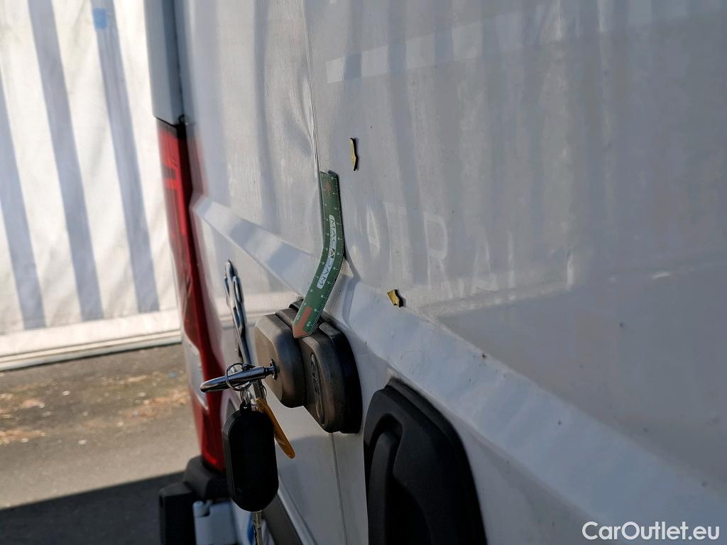  Peugeot  Boxer PEUGEOT  / 2014 / 4P / Fourgon tôlé BlueHDi S&S 140 S&S ASPHALT 333 L2H2 #45