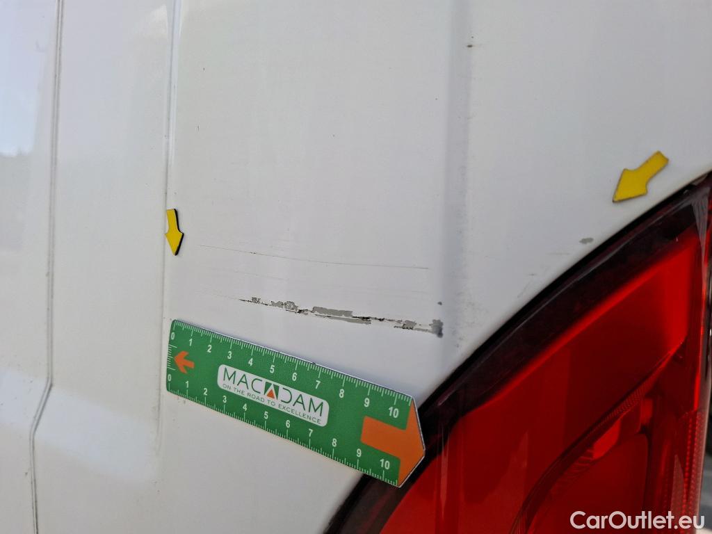  Peugeot  Boxer PEUGEOT  / 2014 / 4P / Fourgon tôlé BlueHDi S&S 140 S&S ASPHALT 333 L2H2 #26