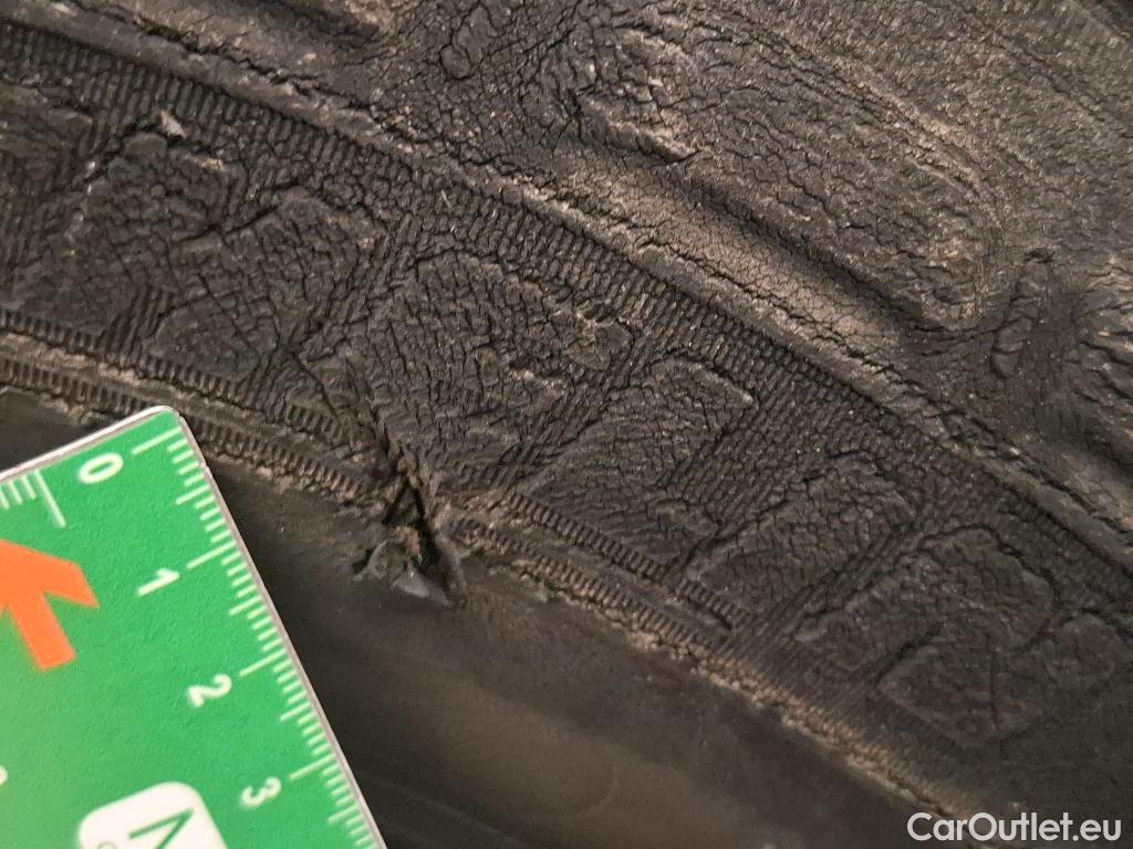  Renault  Master  III Fourgon L2H2 3 3 Grand Confort dCi 135CV BVM6 E6dT #21