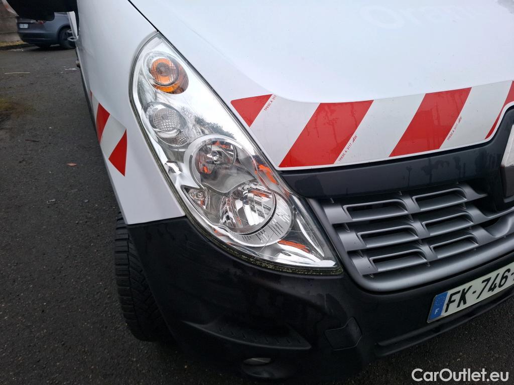  Renault  Master RENAULT  VU 4p Fourgon FG GCf Trac F3500 L3H2 Energy dCi 145 E6 #44
