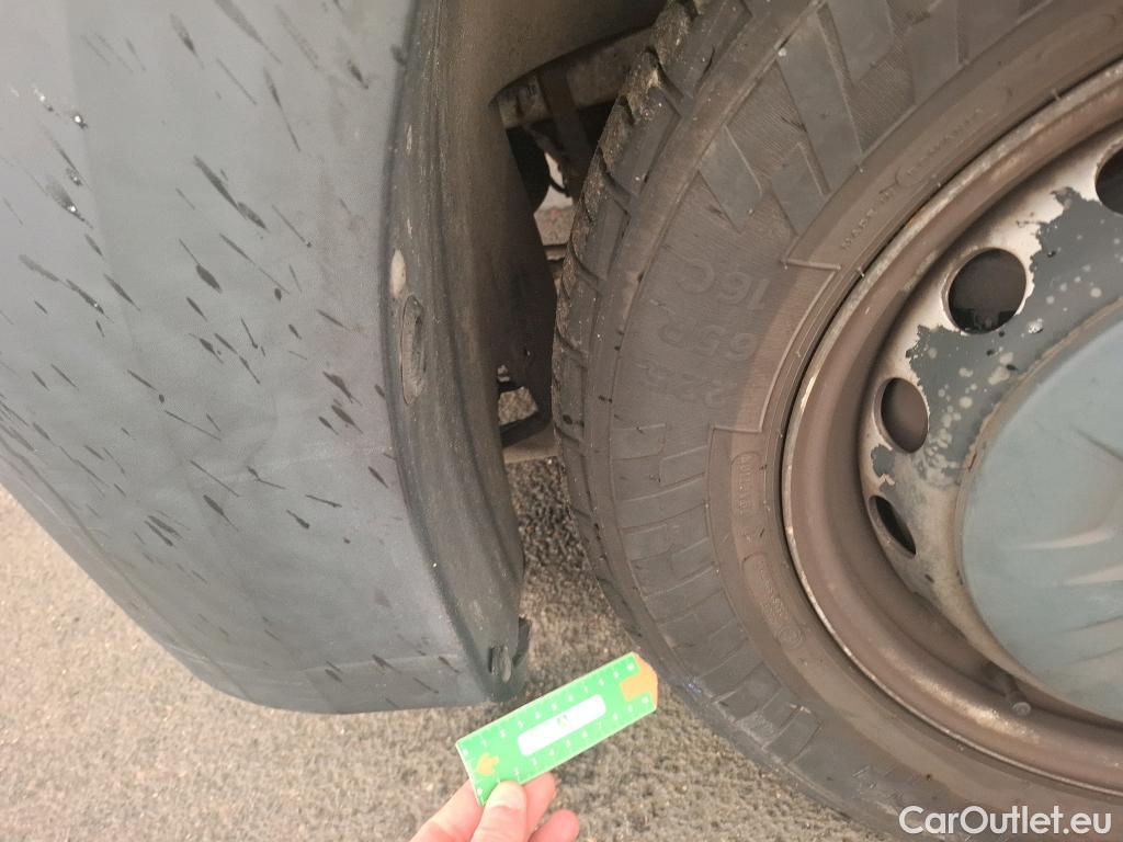  Renault  Master  III Fourgon L2H2 3 3 Grand Confort dCi 135CV BVM6 E6dT #32