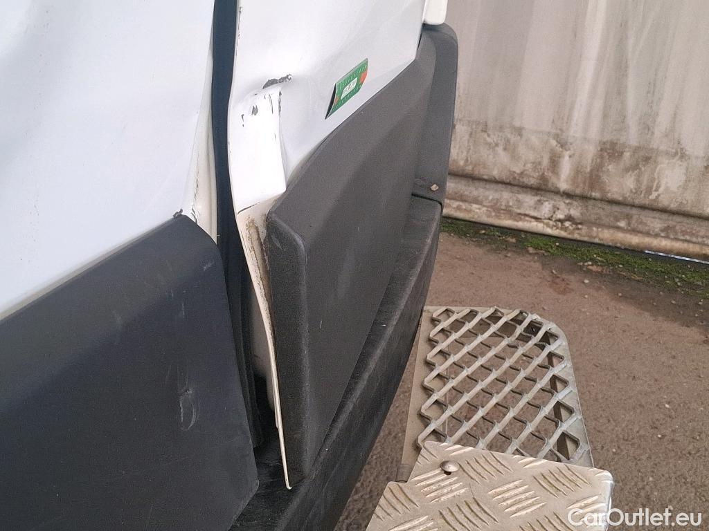  Renault  Master  III Fourgon L2H2 3 3 Grand Confort dCi 135CV BVM6 E6dT #25