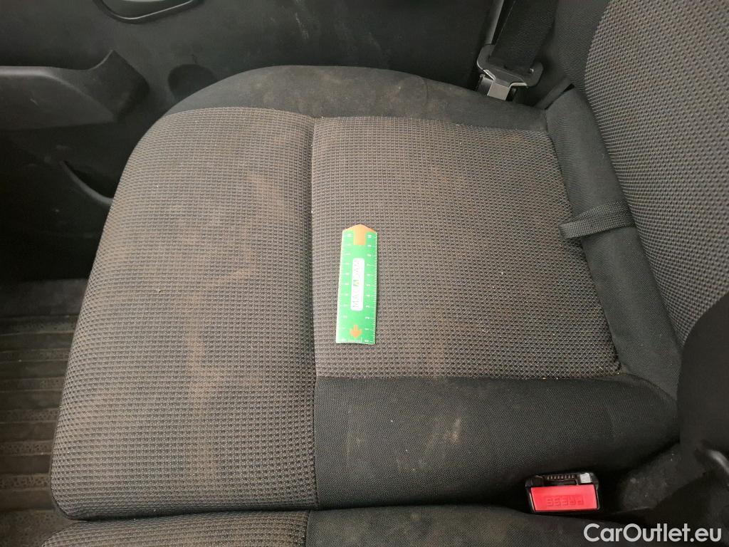  Renault  Master  III Fourgon L2H2 3 3 Grand Confort dCi 135CV BVM6 E6dT #42