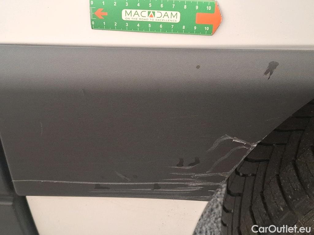  Renault  Master  III Fourgon L2H2 3 3 Grand Confort dCi 135CV BVM6 E6dT #46