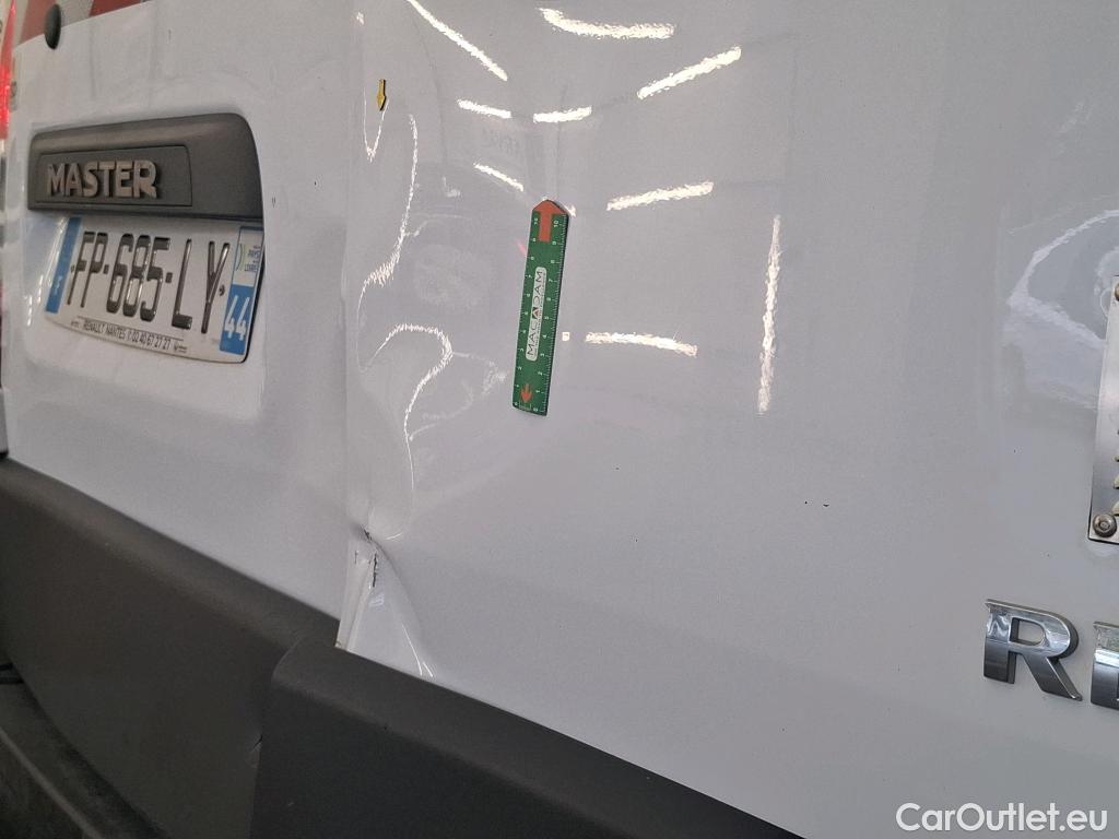  Renault  Master  III Fourgon L2H2 3 3 Grand Confort dCi 135CV BVM6 E6dT #8