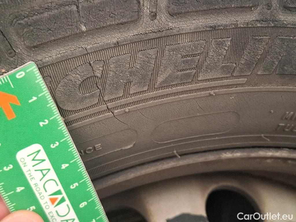  Renault  Master  III Fourgon L2H2 3 3 Grand Confort dCi 135CV BVM6 E6dT #19