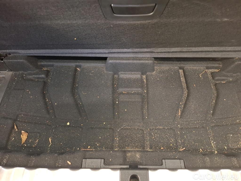  Bmw  Serie 3 BMW Série 3 Touring / 2019 / 5P / Break 320d 190ch Lounge BVA8 #22