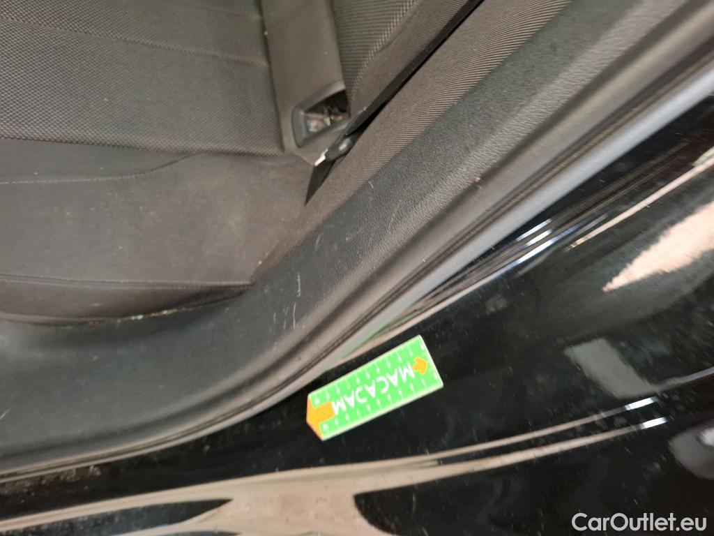  Audi  A4  Avant 30 TDI Business Line 2.0 TDI 135CV BVA7 E6d #11