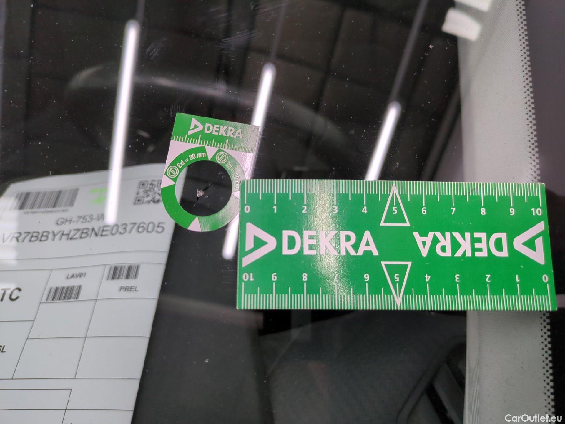  Citroen  C4  Berline Feel Pack 1.5 BlueHDI 130CV BVA8 E6d #4