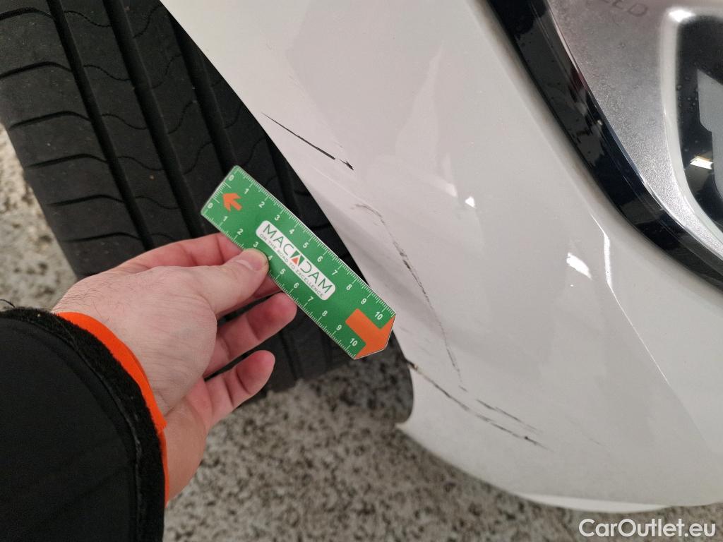  Bmw  Serie 3 BMW Série 3 Touring / 2019 / 5P / Break 320d 190ch Lounge BVA8 #2