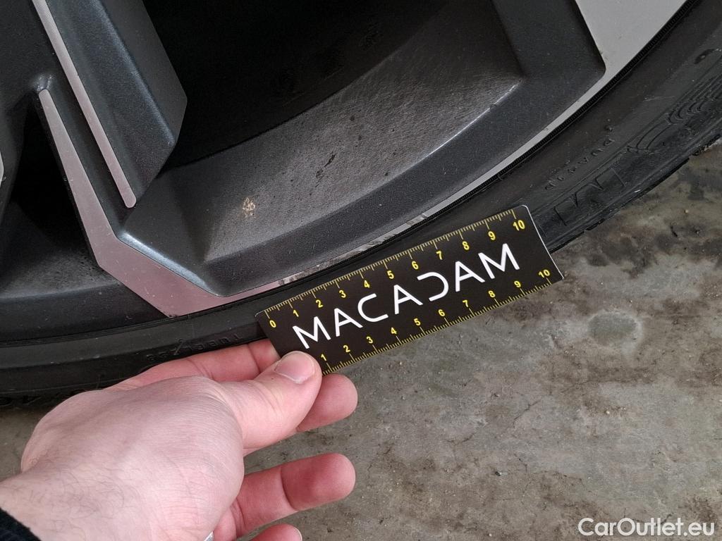  Audi  A3  Berline 35 TDI S Line 2.0 TDI 150CV BVA7 E6d #10