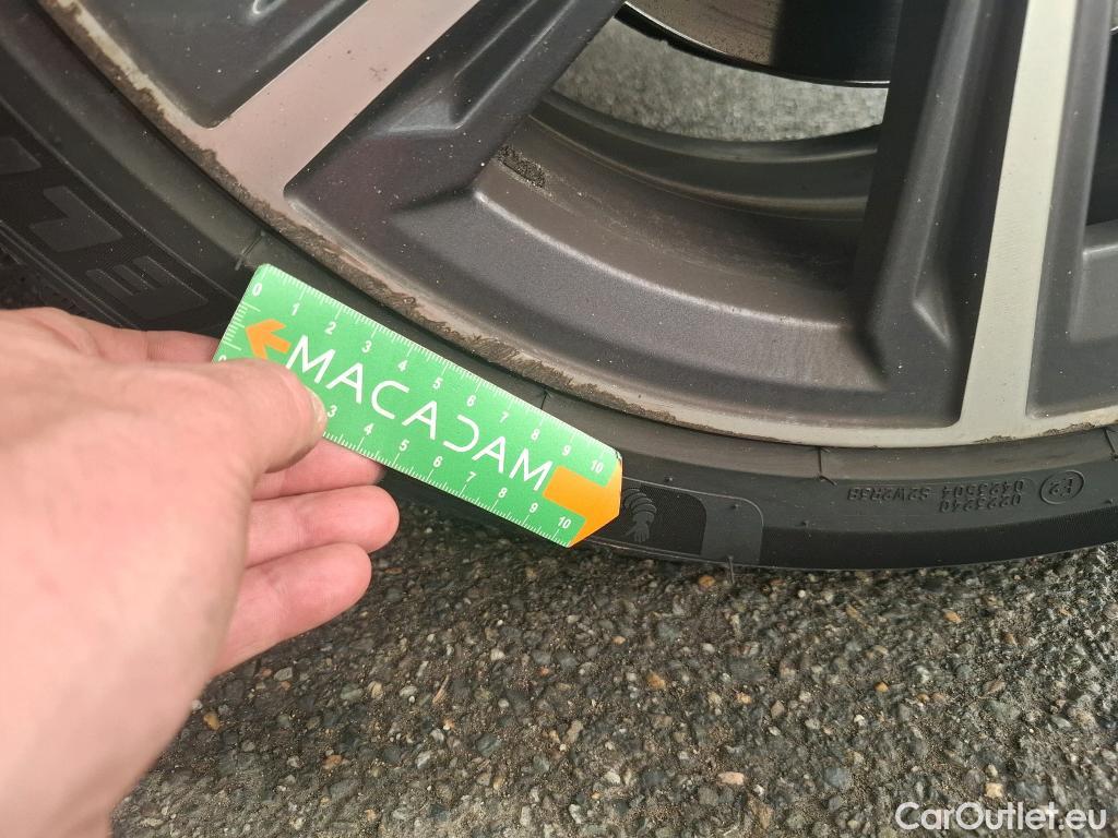  Bmw  Serie 1 BMW Série 1 / 2019 / 5P / Berline 1.5 116I Business Design #36