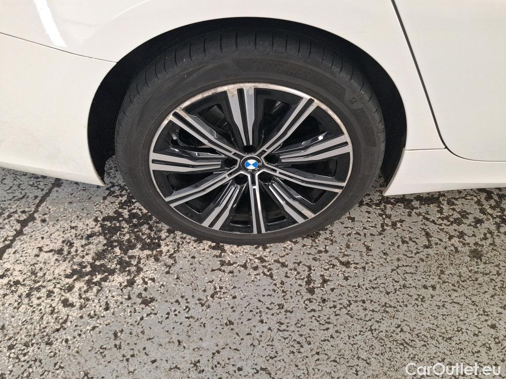  Bmw  Serie 3 BMW Série 3 Touring / 2019 / 5P / Break 320d 190ch Lounge BVA8 #13