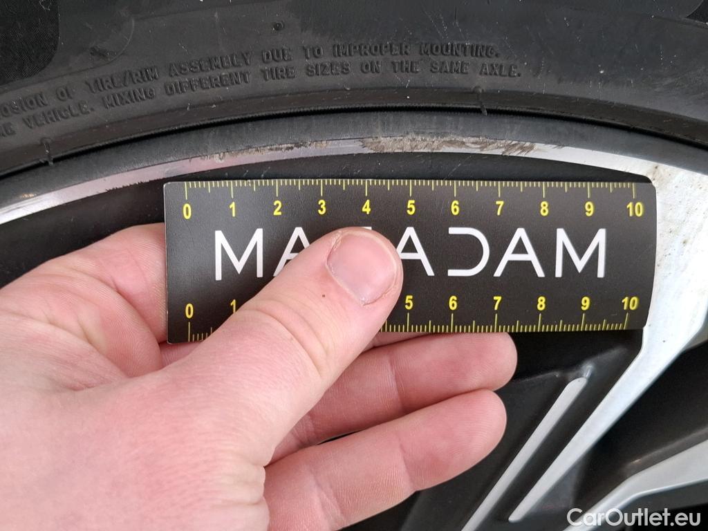  Audi  A3  Berline 35 TDI S Line 2.0 TDI 150CV BVA7 E6d #9