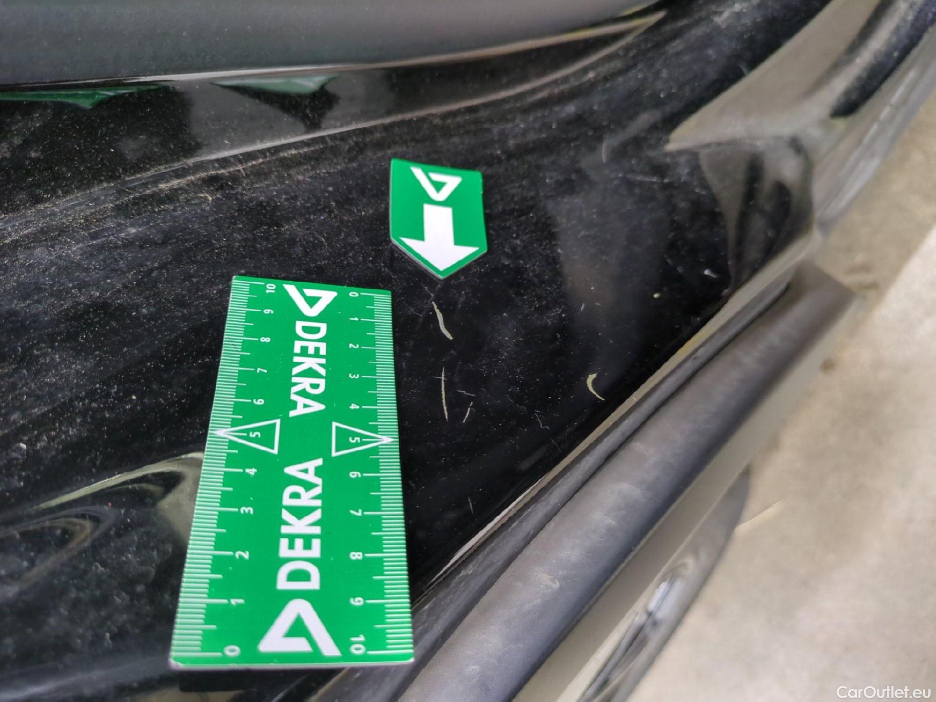  Citroen  C4  Berline Feel Pack 1.5 BlueHDI 130CV BVA8 E6d #23