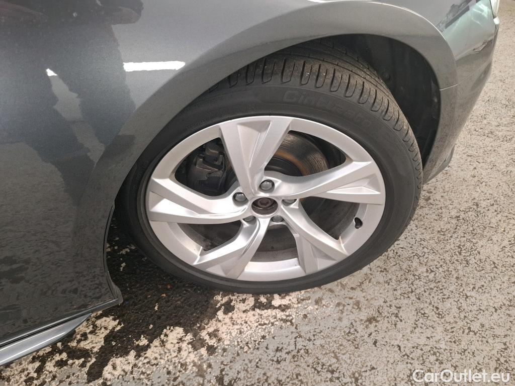  Audi  A4  Berline 35 TDI S line 2.0 TDI 165CV BVA7 E6d #52