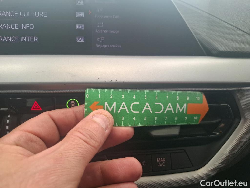  Bmw  Serie 1 BMW Série 1 / 2019 / 5P / Berline 1.5 116I Business Design #51