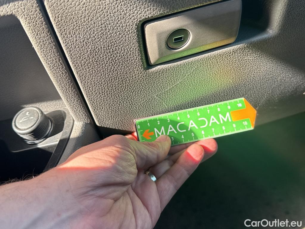  Volkswagen  Transporter VOLKSWAGEN  / 2019 / 4P / Fourgon tôlé 2.0 TDi 150 4MO L1H1 Business Line #38