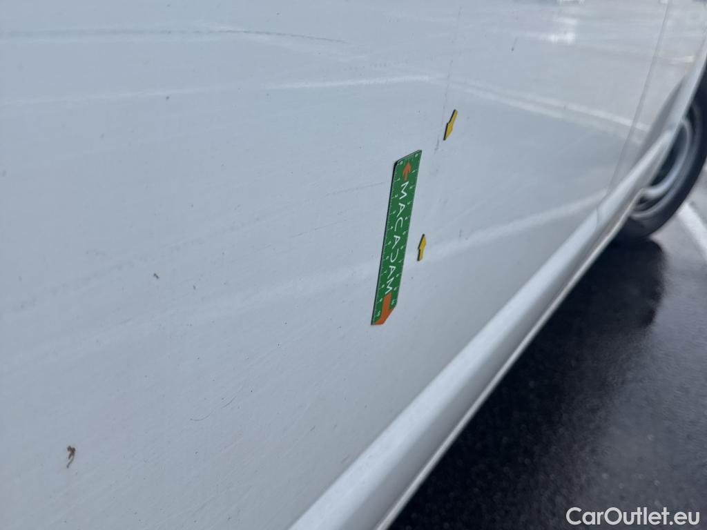  Volkswagen  Transporter VOLKSWAGEN  / 2019 / 4P / Fourgon tôlé 2.0 TDi 150 4MO L1H1 Business Line #27