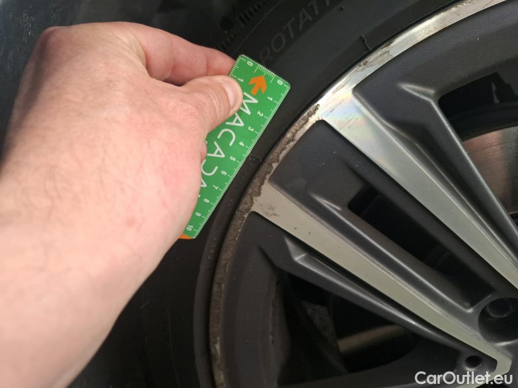  Bmw  Serie 1 BMW Série 1 / 2019 / 5P / Berline 1.5 116I Business Design #34