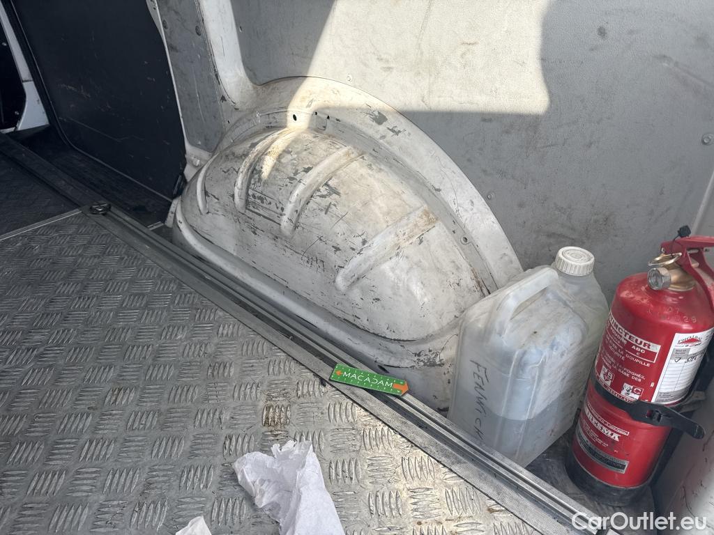  Volkswagen  Transporter VOLKSWAGEN  / 2019 / 4P / Fourgon tôlé 2.0 TDi 150 4MO L1H1 Business Line #35