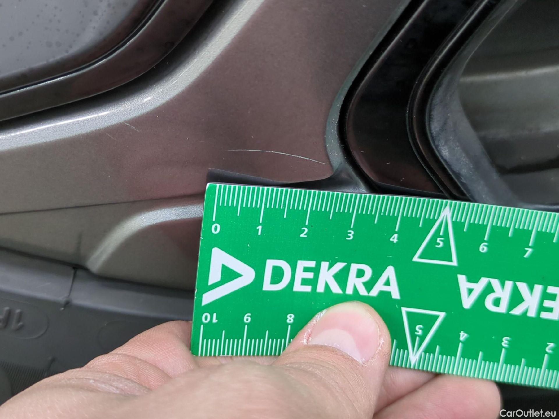  Citroen  C4  Berline Feel Pack 1.5 BlueHDI 130CV BVA8 E6d #7