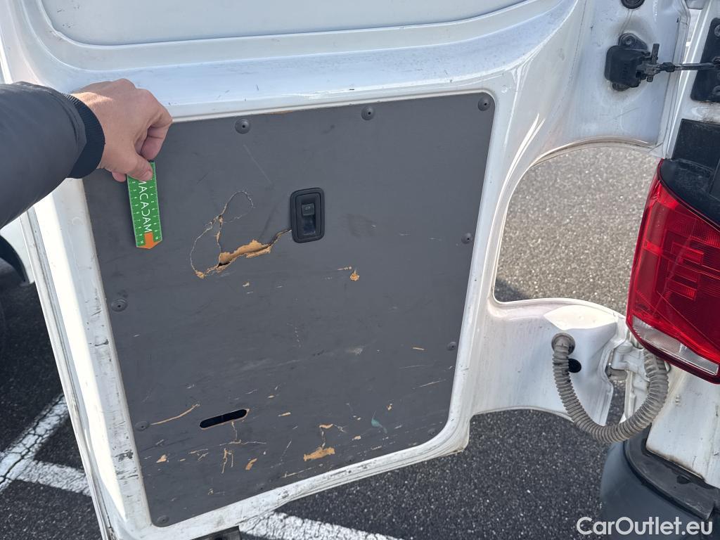  Volkswagen  Transporter VOLKSWAGEN  / 2019 / 4P / Fourgon tôlé 2.0 TDi 150 4MO L1H1 Business Line #18