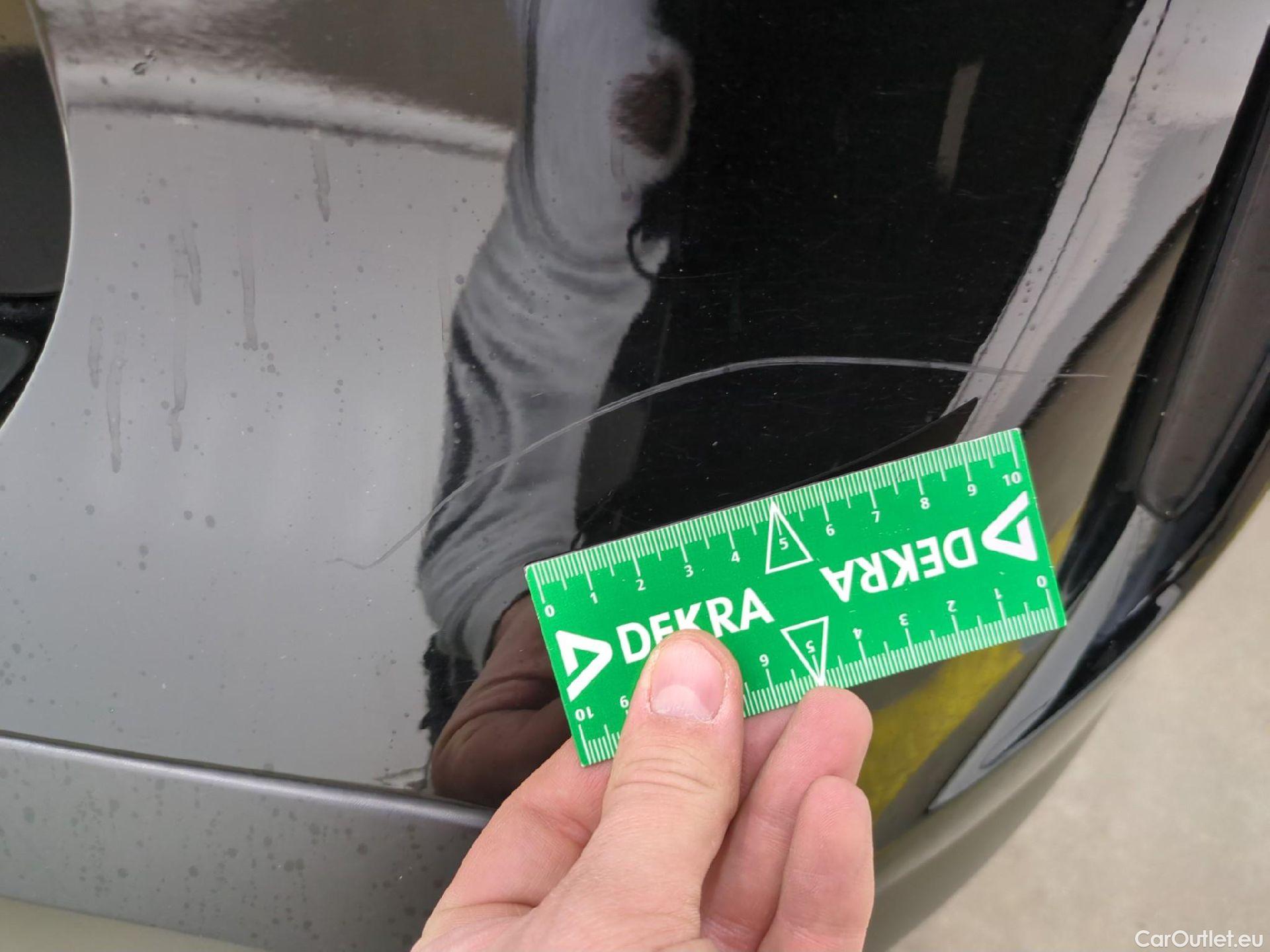  Citroen  C4  Berline Feel Pack 1.5 BlueHDI 130CV BVA8 E6d #25