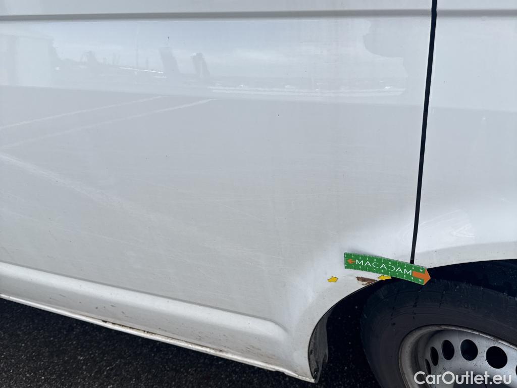  Volkswagen  Transporter VOLKSWAGEN  / 2019 / 4P / Fourgon tôlé 2.0 TDi 150 4MO L1H1 Business Line #10