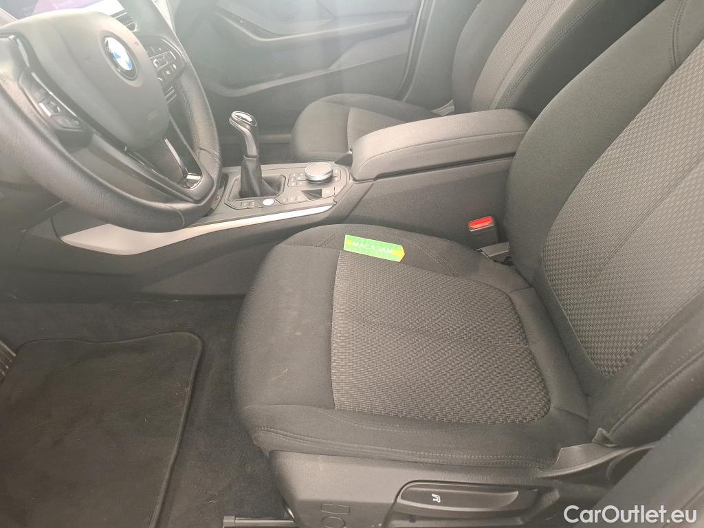  Bmw  Serie 1 BMW Série 1 / 2019 / 5P / Berline 1.5 116I Business Design #42