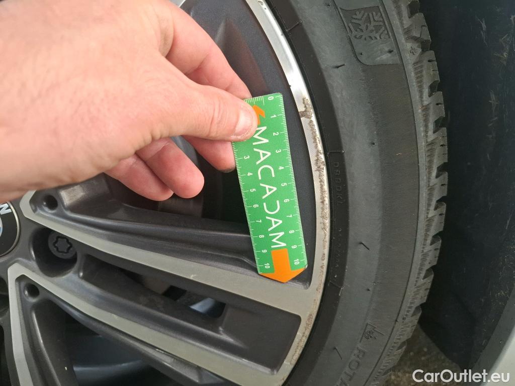  Bmw  Serie 1 BMW Série 1 / 2019 / 5P / Berline 1.5 116I Business Design #28