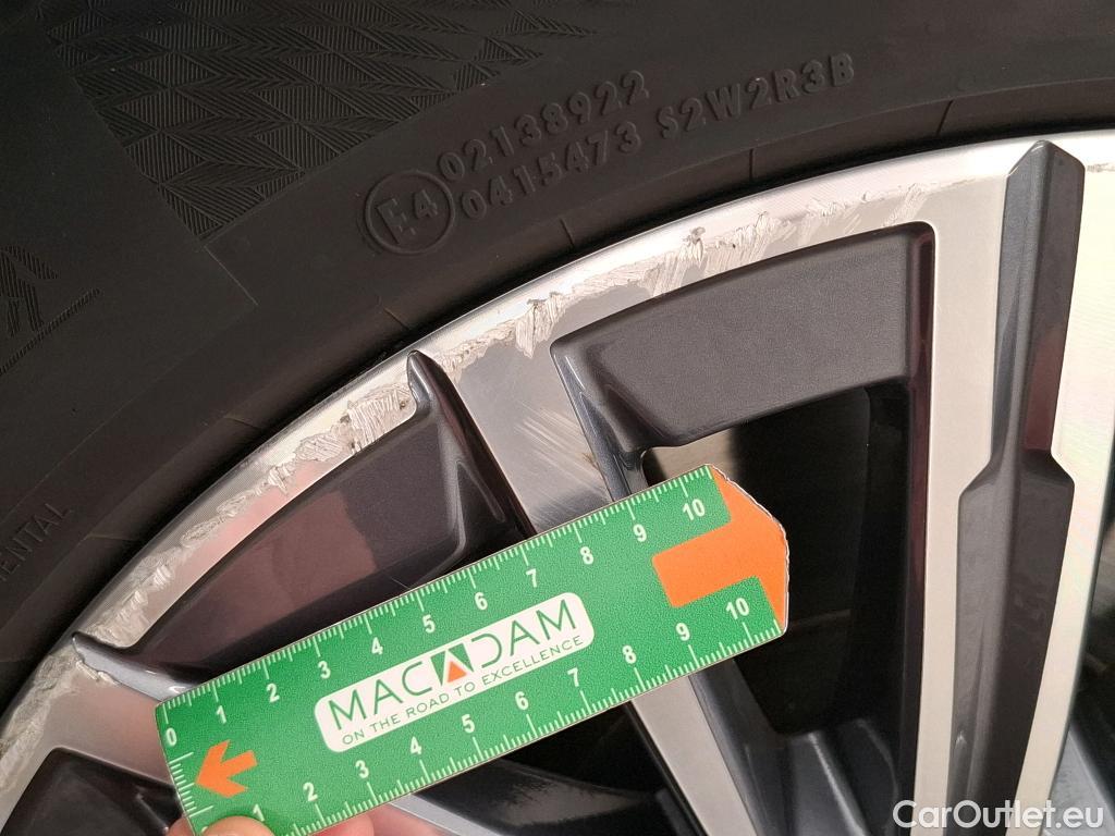  Bmw  2 Tourer BMW Série 2 Active Tourer / 2021 / 5P / monospace 220i 170ch Business Design DKG7 #32