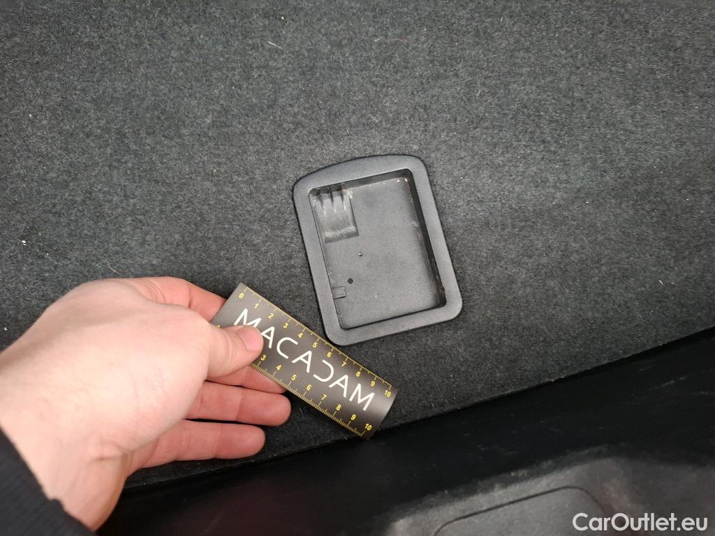  Audi  A3  Berline 35 TDI S Line 2.0 TDI 150CV BVA7 E6d #1