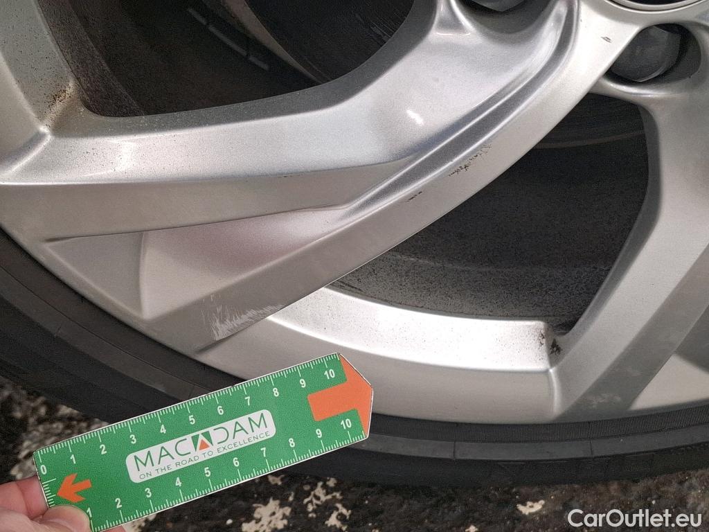  Audi  A4  Berline 35 TDI S line 2.0 TDI 165CV BVA7 E6d #49