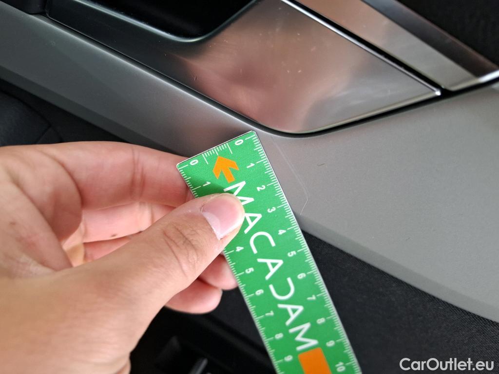  Audi  A4  Avant 30 TDI Business Line 2.0 TDI 135CV BVA7 E6d #18