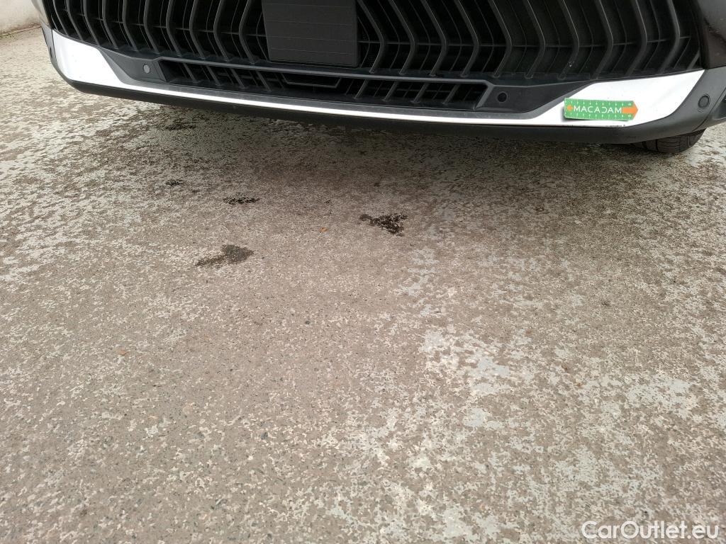  Citroen  C5 CITROEN  Aircross / 2022 / 5P / SUV Hybride rechargeable 225 e-EAT8 Shine #8