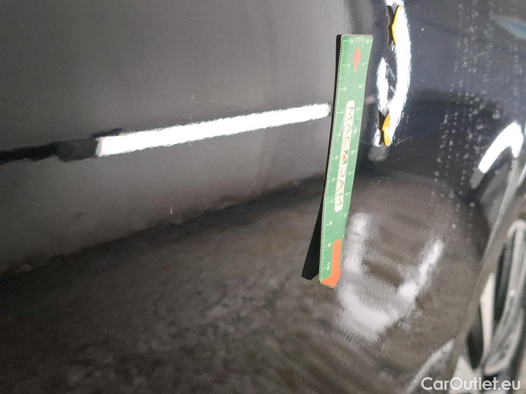  Mercedes  A-Klasse MERCEDES-BENZ Classe A Compact / 2018 / 5P / Berline A 180 d Business Line 8G-DCT #12