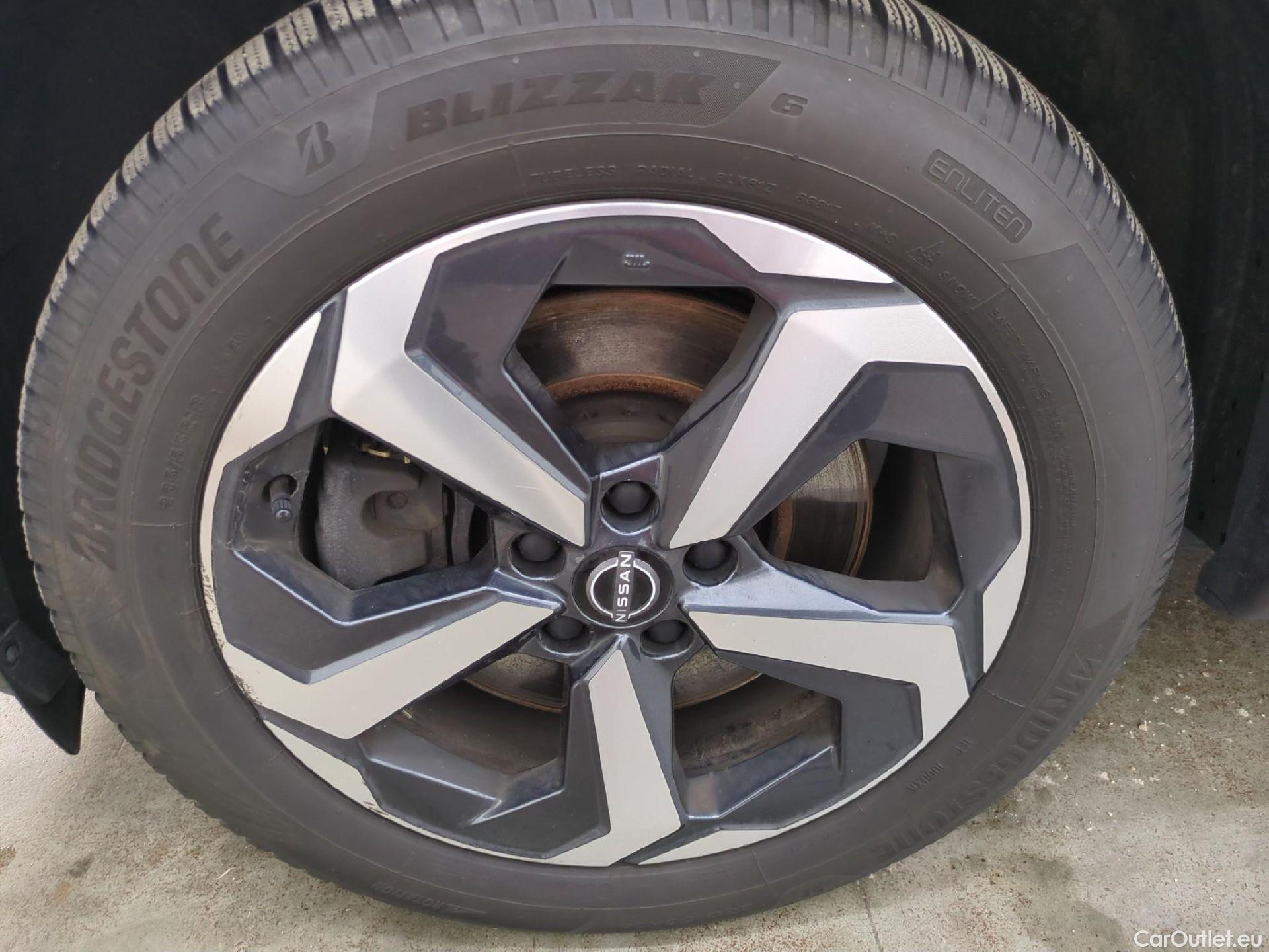  Nissan  Qashqai NISSAN  / 2021 / 5P / Crossover e-Power 190 Business Edition BVA HEV CD LOT 700 #1