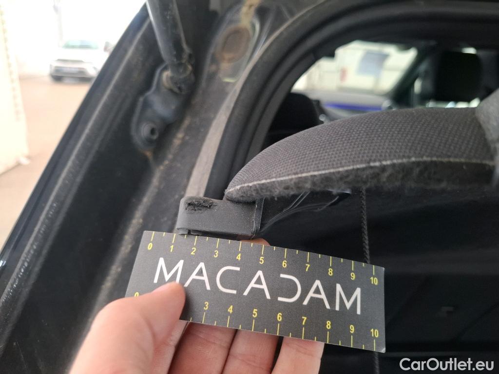  Mercedes  GLA MERCEDES-BENZ  / 2020 / 5P / SUV  200 D AMG LINE DCT #41