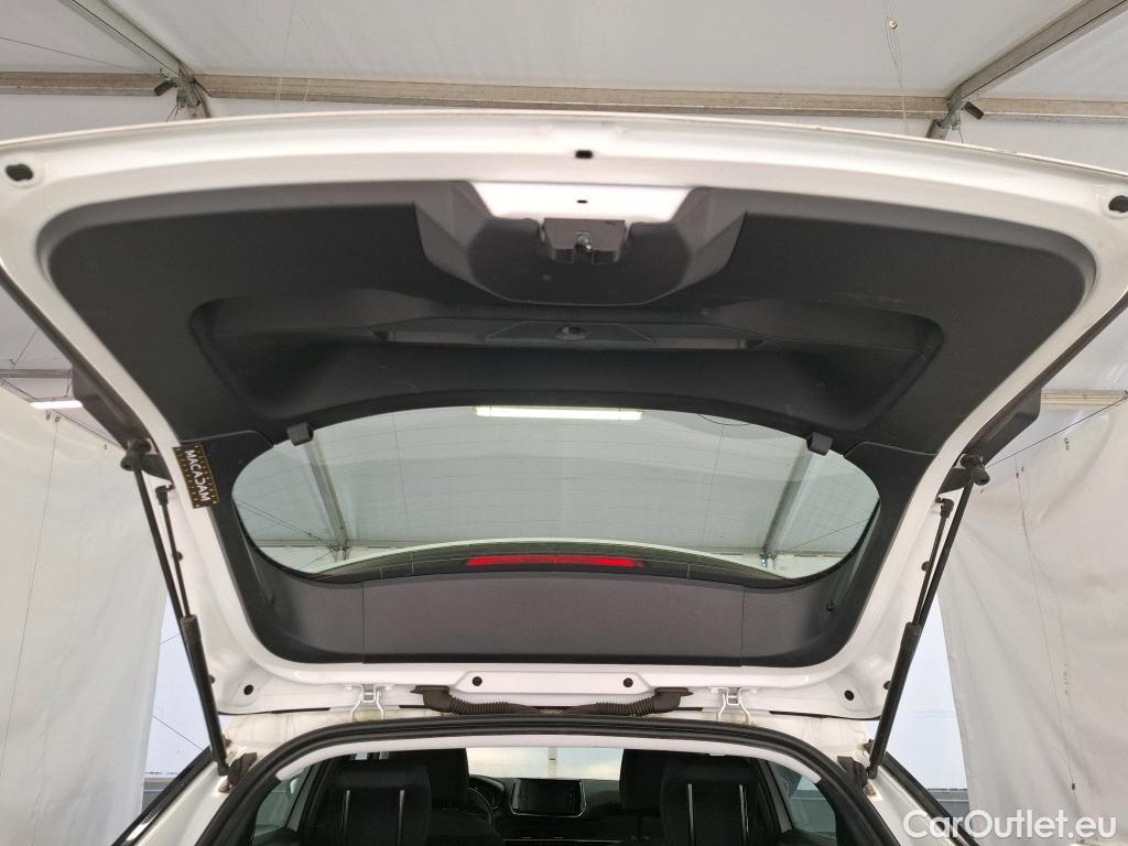  Peugeot  2008  Active Pack 1.5 HDi 110CV BVM6 E6d #31