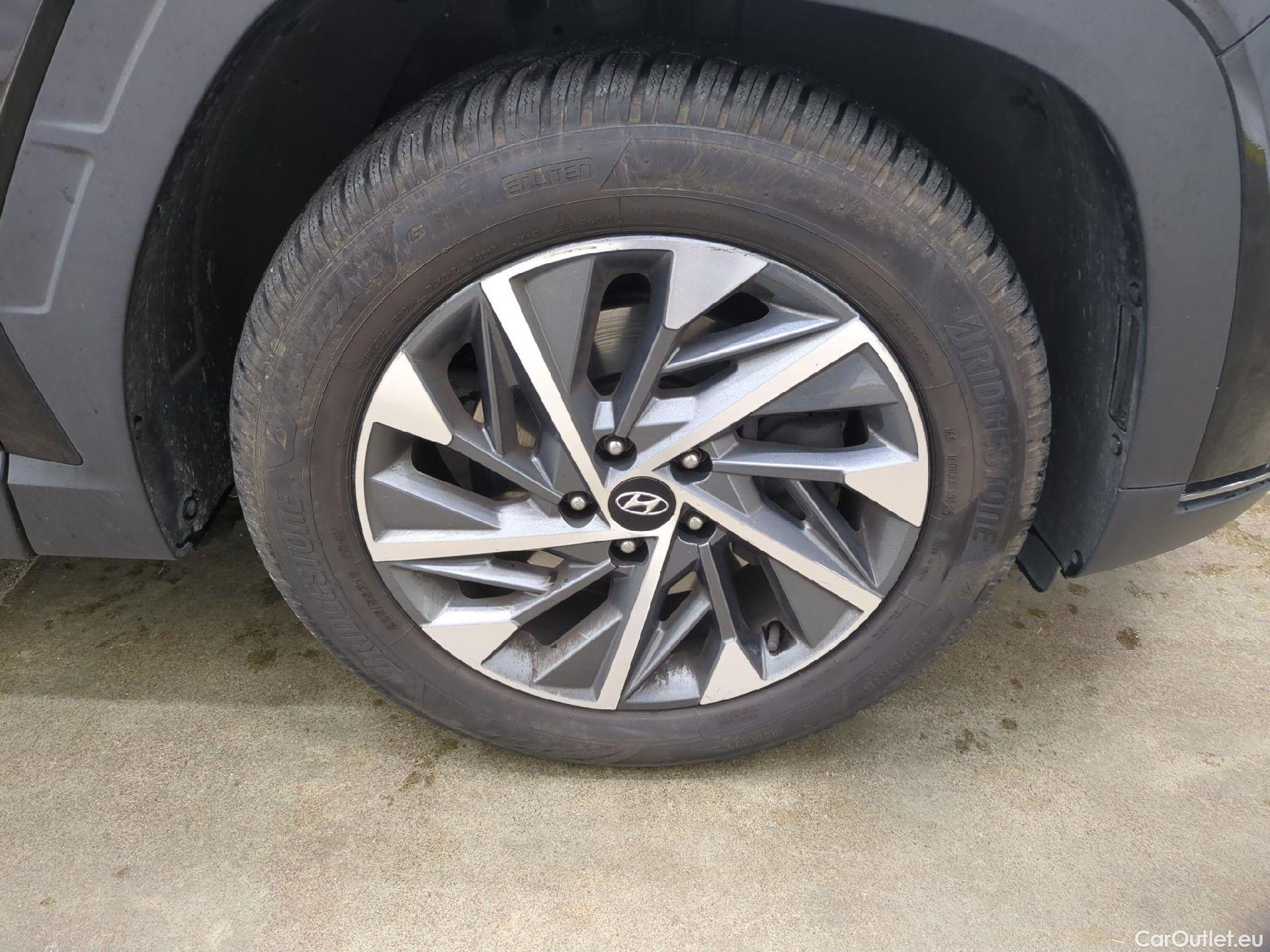  Hyundai  Tucson HYUNDAI  / 2020 / 5P / SUV 1.6 T-GDI 150 DCT-7 HYBRID 48V CREATIVE #4