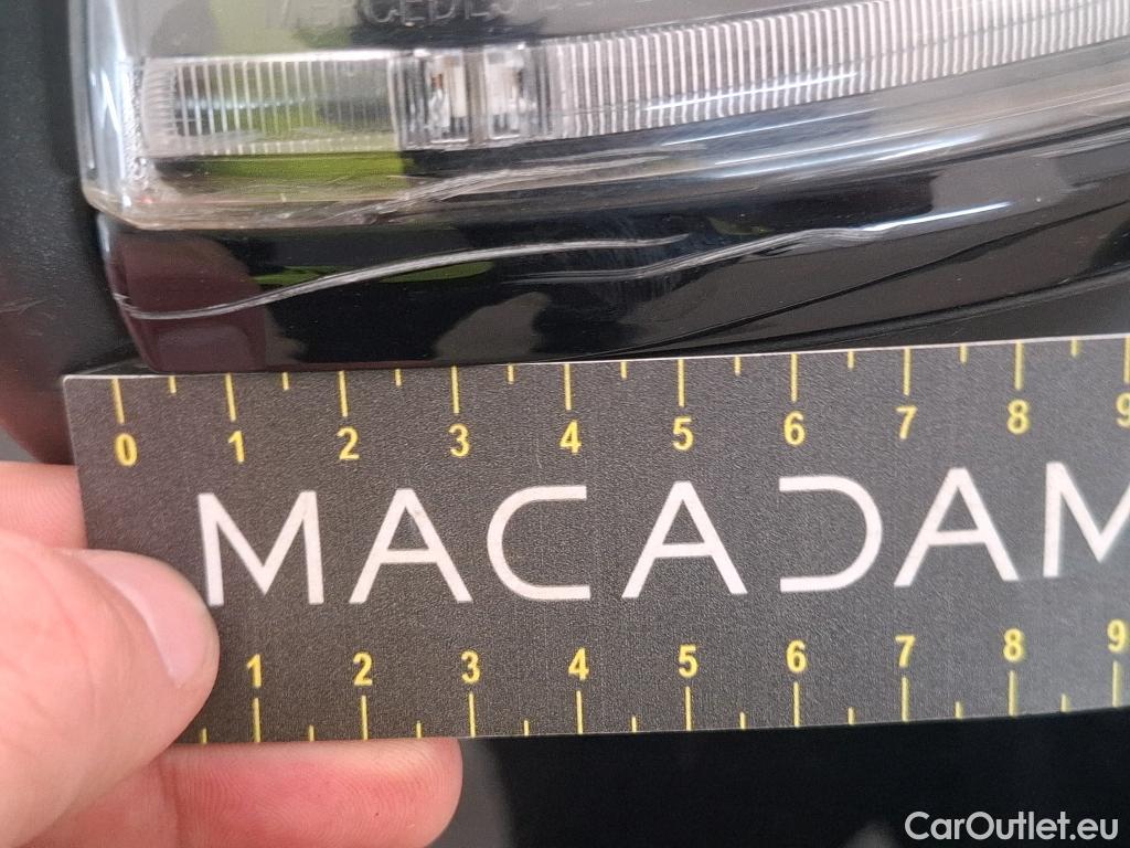  Mercedes  GLA MERCEDES-BENZ  / 2020 / 5P / SUV  200 D AMG LINE DCT #39