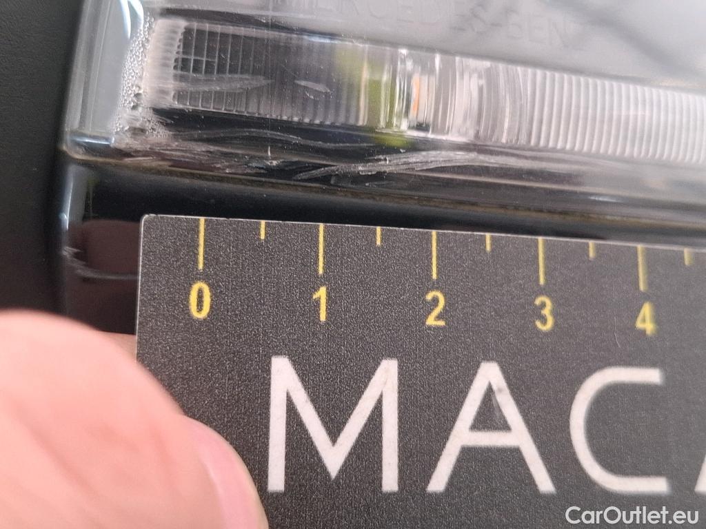  Mercedes  GLA MERCEDES-BENZ  / 2020 / 5P / SUV  200 D AMG LINE DCT #29