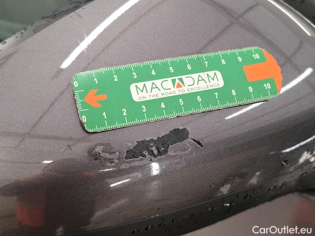  Opel   Grandland X Grandland X Elegance Business 1.5 130CV BVA8 E6d #26