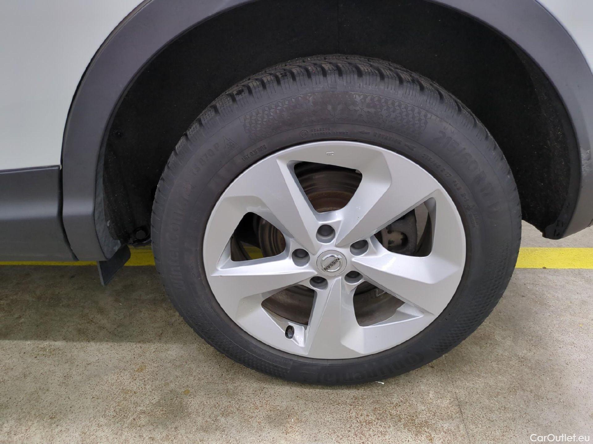  Nissan  Qashqai NISSAN  / 2017 / 5P / Crossover 1.5 DCI 115 Business Edition #2